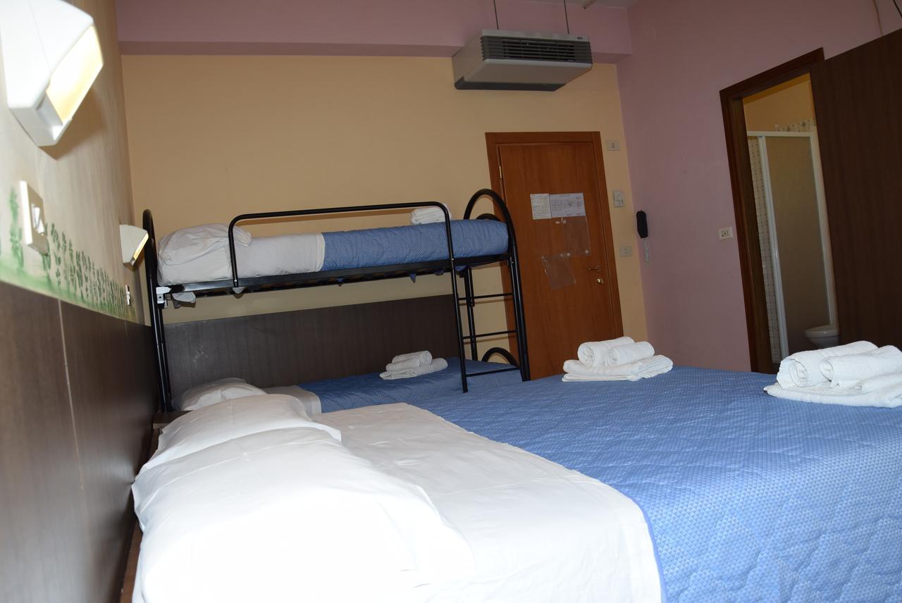 Hotel Annetta Rimini Eksteriør billede